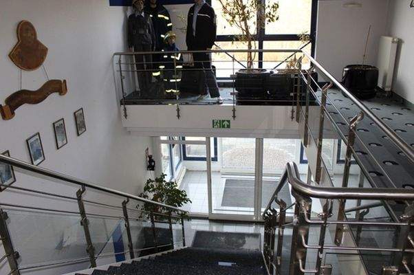 Eingangsbereich 2 - Werkshalle