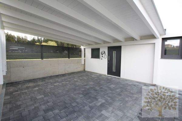 Carports m. Ladestation