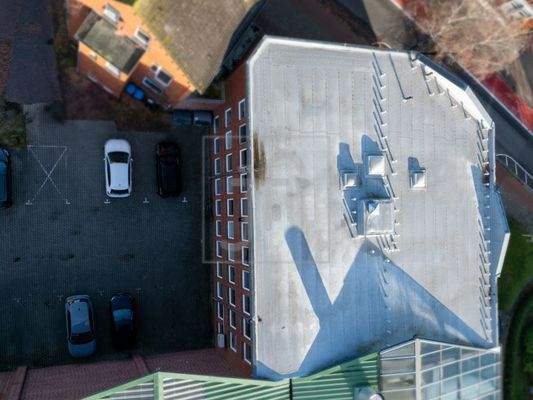 eigene Parkplätze am Objekt