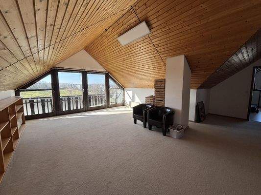 Wohnraum im Dachgeschoss