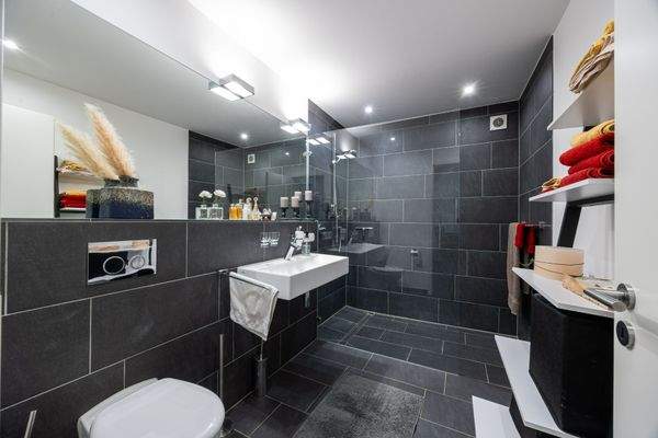 Badezimmer (Untergeschoss)