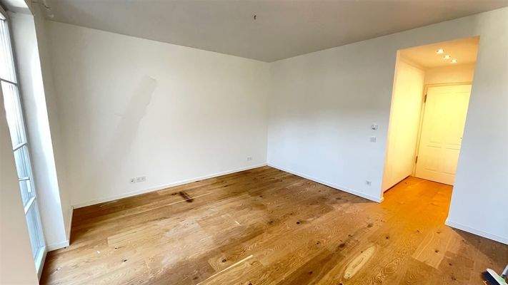 Schlafzimmer Eltern m. En-Suite-Bad