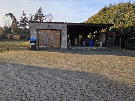 Garage und Carport