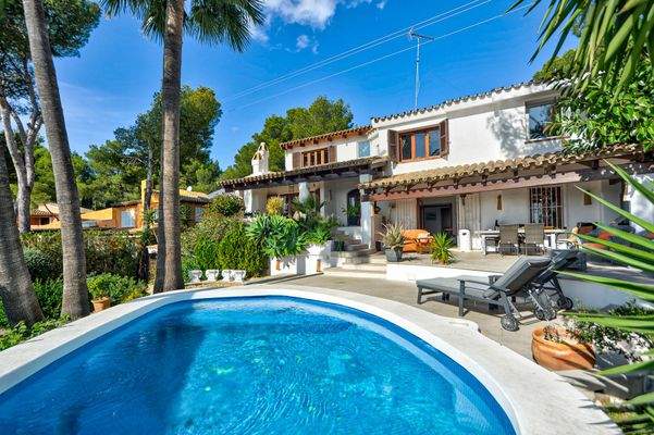 1. Sea view villa for sale in Bendinat