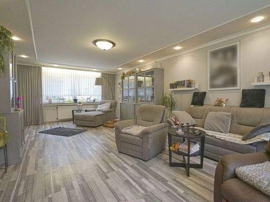 Geräumiger Wohnbereich mit...