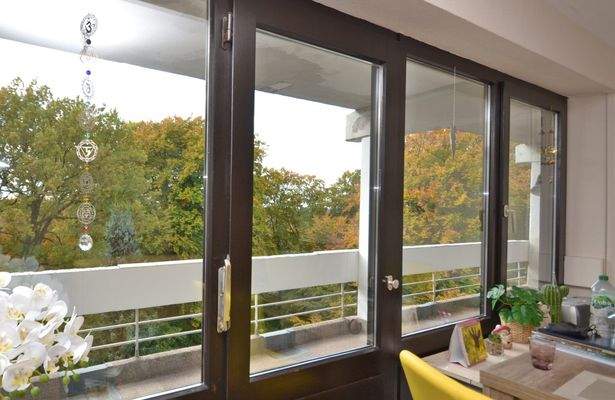 Loggia vor Wohn-/Esszimmer und Schafzimmer