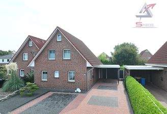tolle Doppelhaushälfte mit Carport