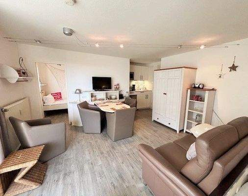 Essplatz und offener Küchenbereich, B1.jpg