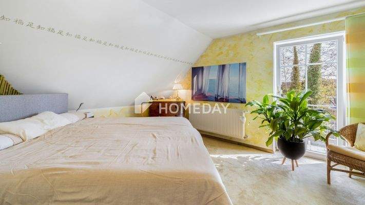 1. OG Schlafzimmer 1