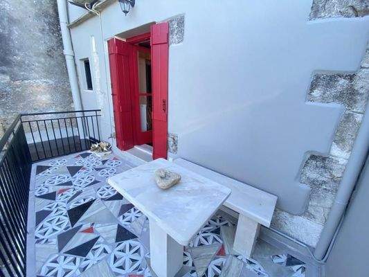 Kreta – Komplett renovierte traditionelle Maisonette-Wohnung in Vamos zu verkaufen