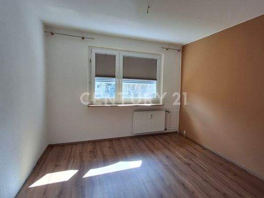 Schlafzimmer mit Rolladen