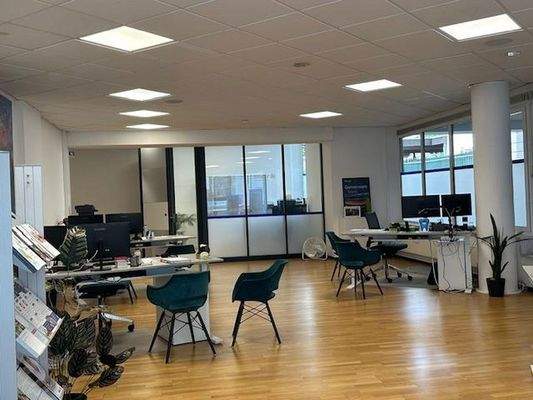 Helle, offene Bürowelten