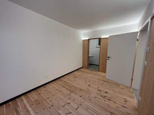 Wohnung-SandinTaufers-frei-Neuwertig-balkon