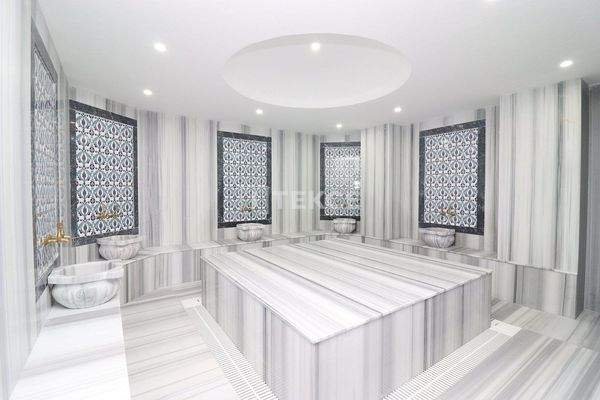 Apartments in a Complex with Swimming Pools in Mersin