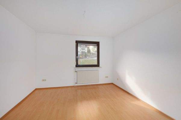 Schlafzimmer - EG links