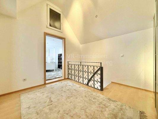 Flur OG vorderes Haus