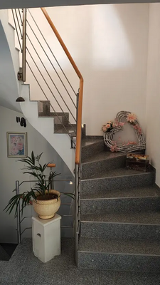 8b2e48c2-ddf3-4b65-9827-9e29722fc671-1945831538