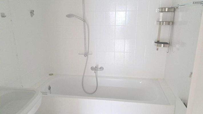 Badezimmer mit Wanne