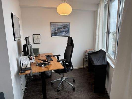 Arbeitszimmer (2).JPG