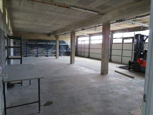 Lagerfläche UG/ 4 Tore