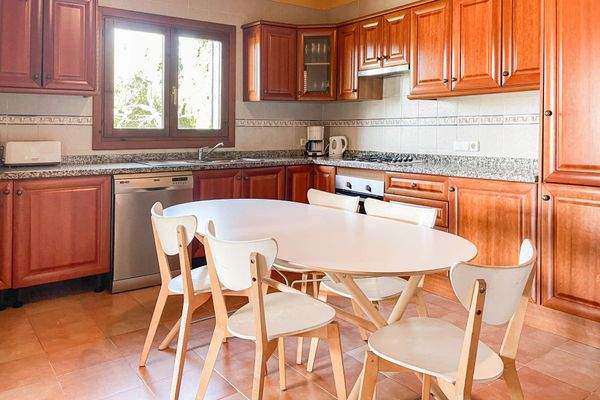 Küche mit Essbereich