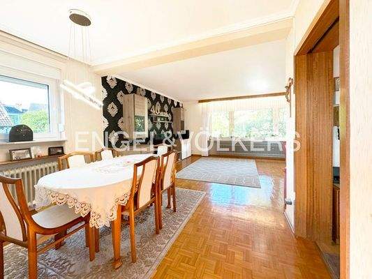 2.OG: Wohn- und Esszimmer