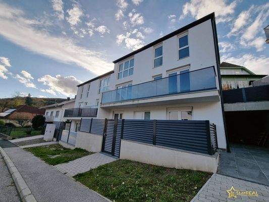 Erstbezug mit Carport/Garage