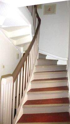 Treppe ins 1. OG