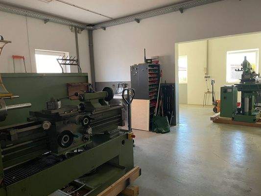 EG Werkstatt 1 mit Blick in Werkstatt 2