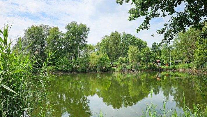 See im Eigentum der Gemeinschaft