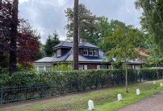 Wohnhaus in allerbester Lage in Strandnähe