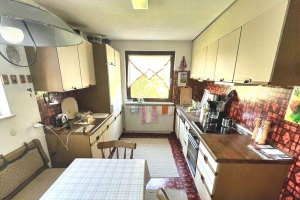 Küche mit Essecke EG