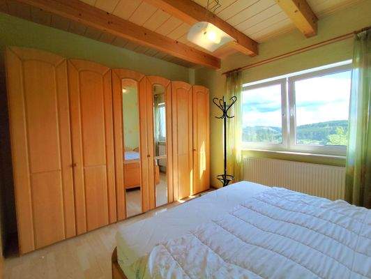 OG Schlafzimmer Ansicht 1