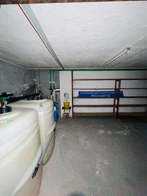Keller mit Öltanks.jpeg