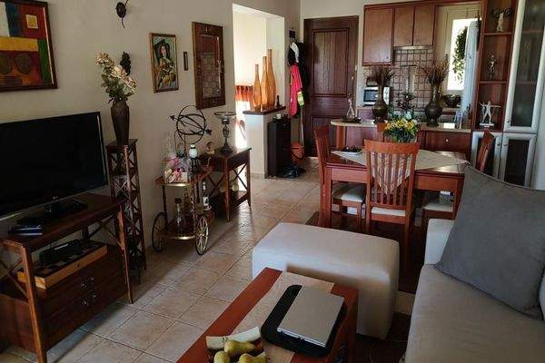 Kreta, Pirgos Psilonerou: Schönes Haus in toller Anlage in Strandlage zu verkaufen