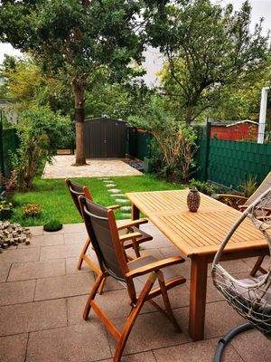 älteres Foto der Verkäufer