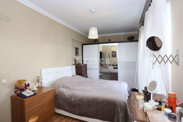 Duplex Apartment with Terrace near the Sea in Antalya Muratpaşa