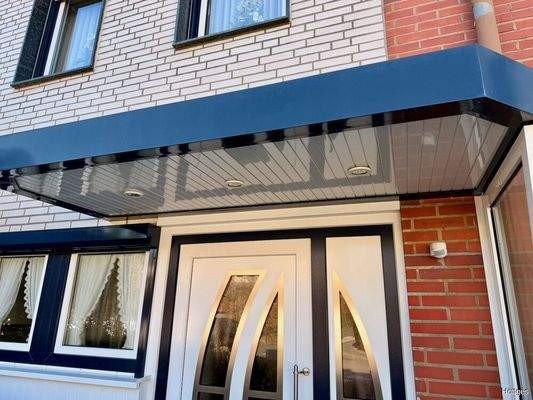 Eingangsüberdachung