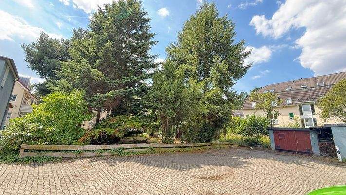 Blick auf das Grundstück 