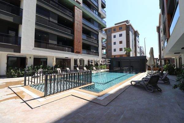 Flats with a Pool and Underfloor Heating in Antalya Kepez