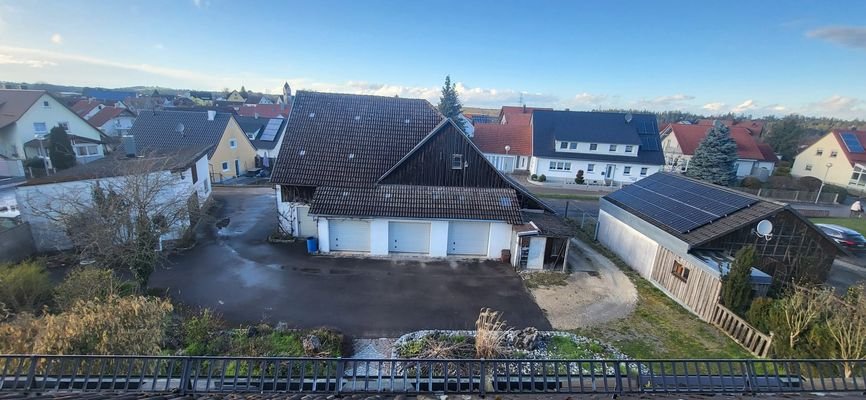Garagen Gerätelager Halle.jpg