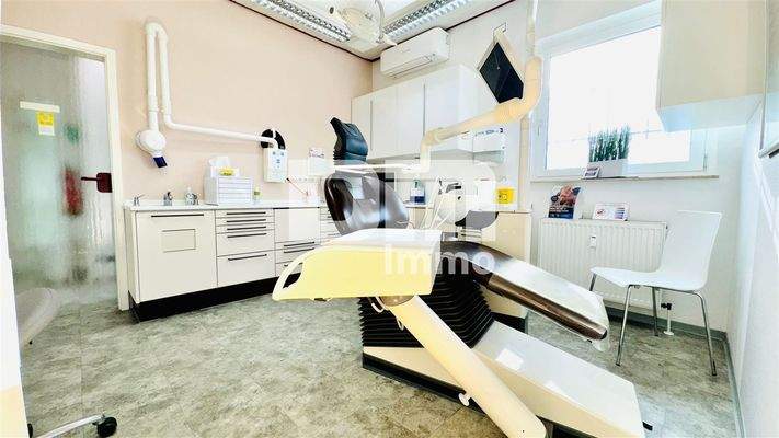 Einheit 1 Büro / Praxisraum groß