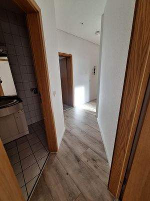 Blick von der Küche in den Flur