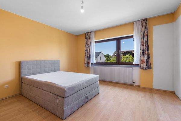 Erdgeschoss Schlafzimmer