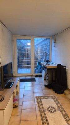 Flur Seiteneingang UG.jpg