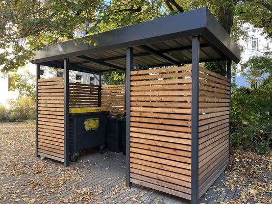 Stellplatz Mülltonnen