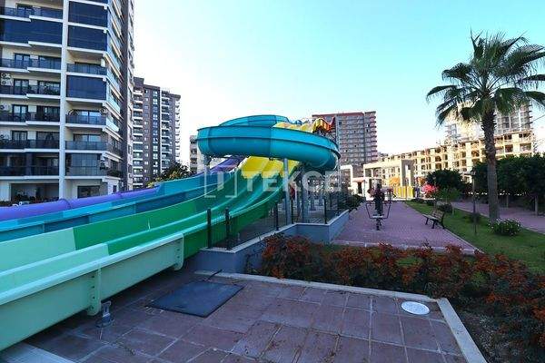 Apartment in Sunflower 3 Project 100 M from the Sea in Mersin