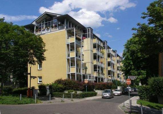 Grillparzerstraße 6