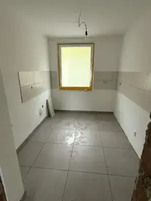 f5894e26-203c-4a26-8aa9-3e4d9f06bcaf-1958922142.we