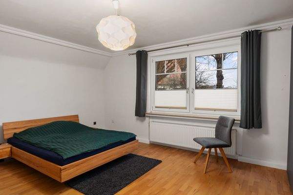 Zimmer 3 (22,38m²): Flexibel nutzbares Wohn-, Schlaf-, Kinder-, Gäste-, Hobby- oder Arbeitszimmer.